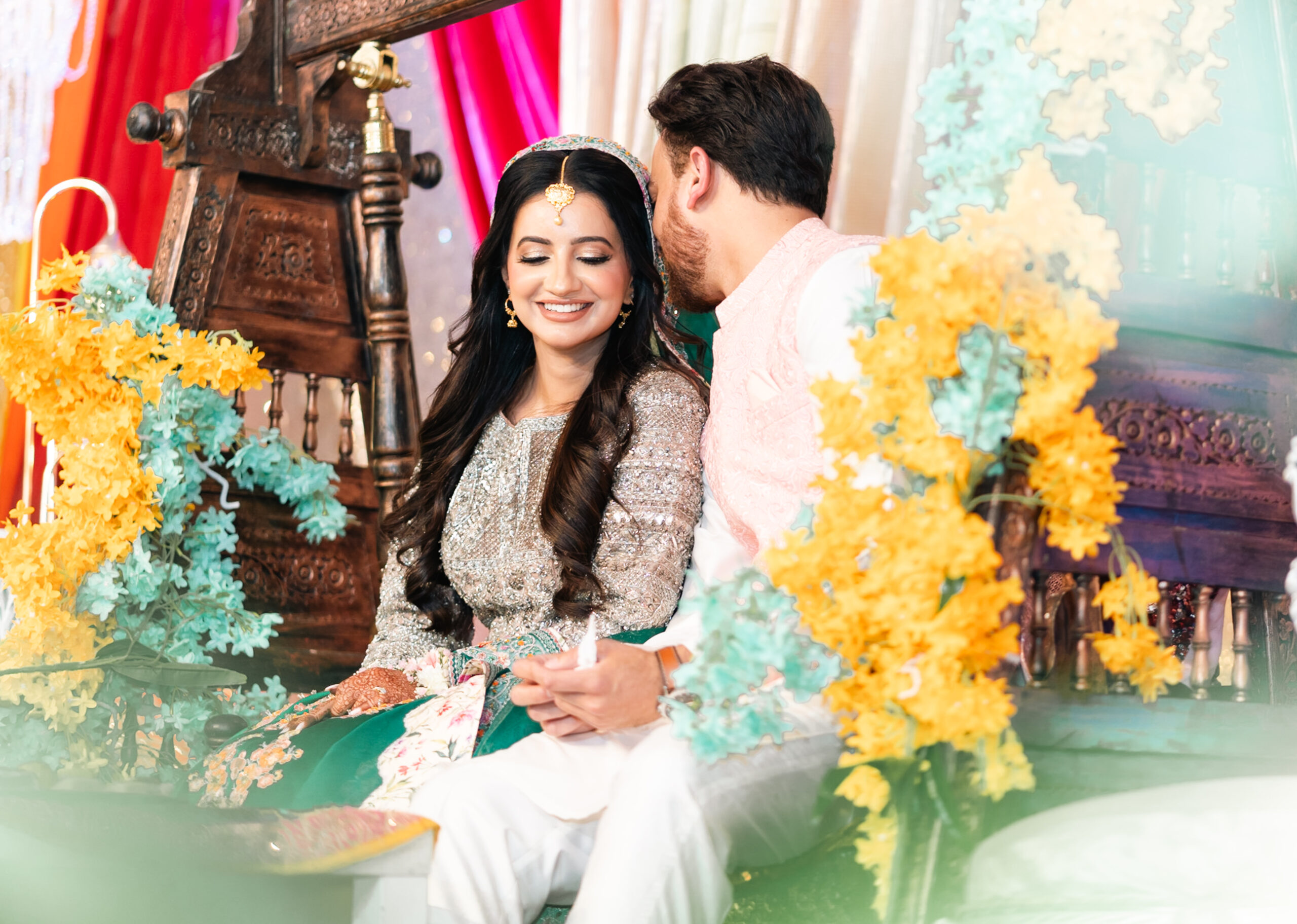 Hamza-Namoos-Couple-Portrait-Mehndi-Night-Grand-Celebration-Hall
